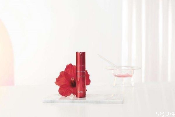 花精華適合什么膚質(zhì) 花精華適合年齡