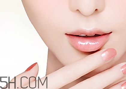 奧蓓斯唇膜怎么用？奧蓓斯唇膜要洗嗎？