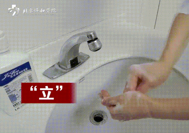 沒(méi)有酒精成分的兒童洗手液，該不該買？