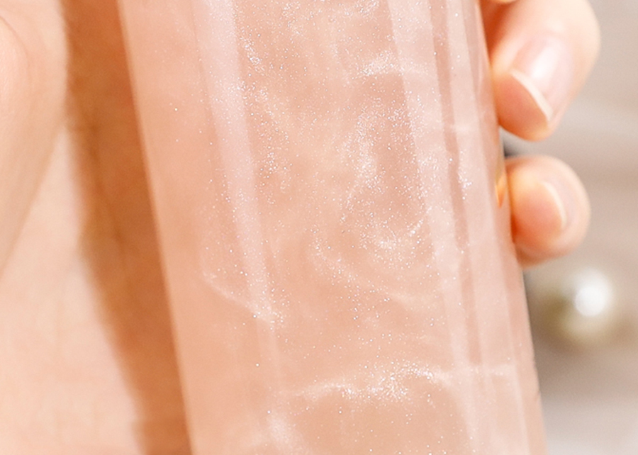 噴出高級妝~UZR流沙定妝噴霧！3