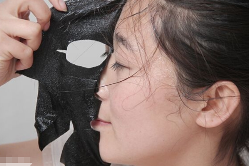 【黑面膜oem代加工廠家】黑面膜材質(zhì)哪種最好?備長炭是極品